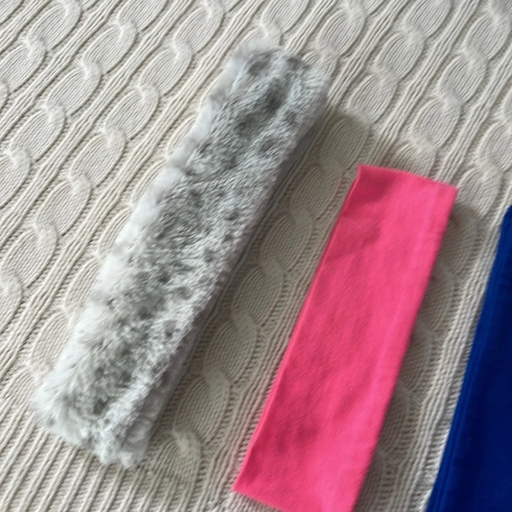 Women’s head hair bands 4 in lot 3 colorful cotton 1 faux fur that can over ears